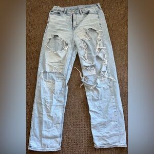American Eagle Light Wash Ripped Baggy Jeans